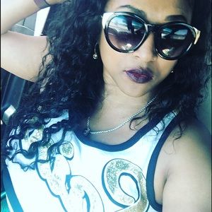 Meet your Posher, Dixon